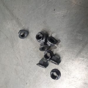 RACING NUTS M6
